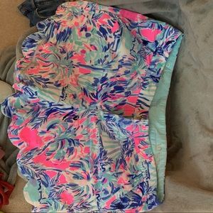 lily pulitzer scalloped shorts 5”